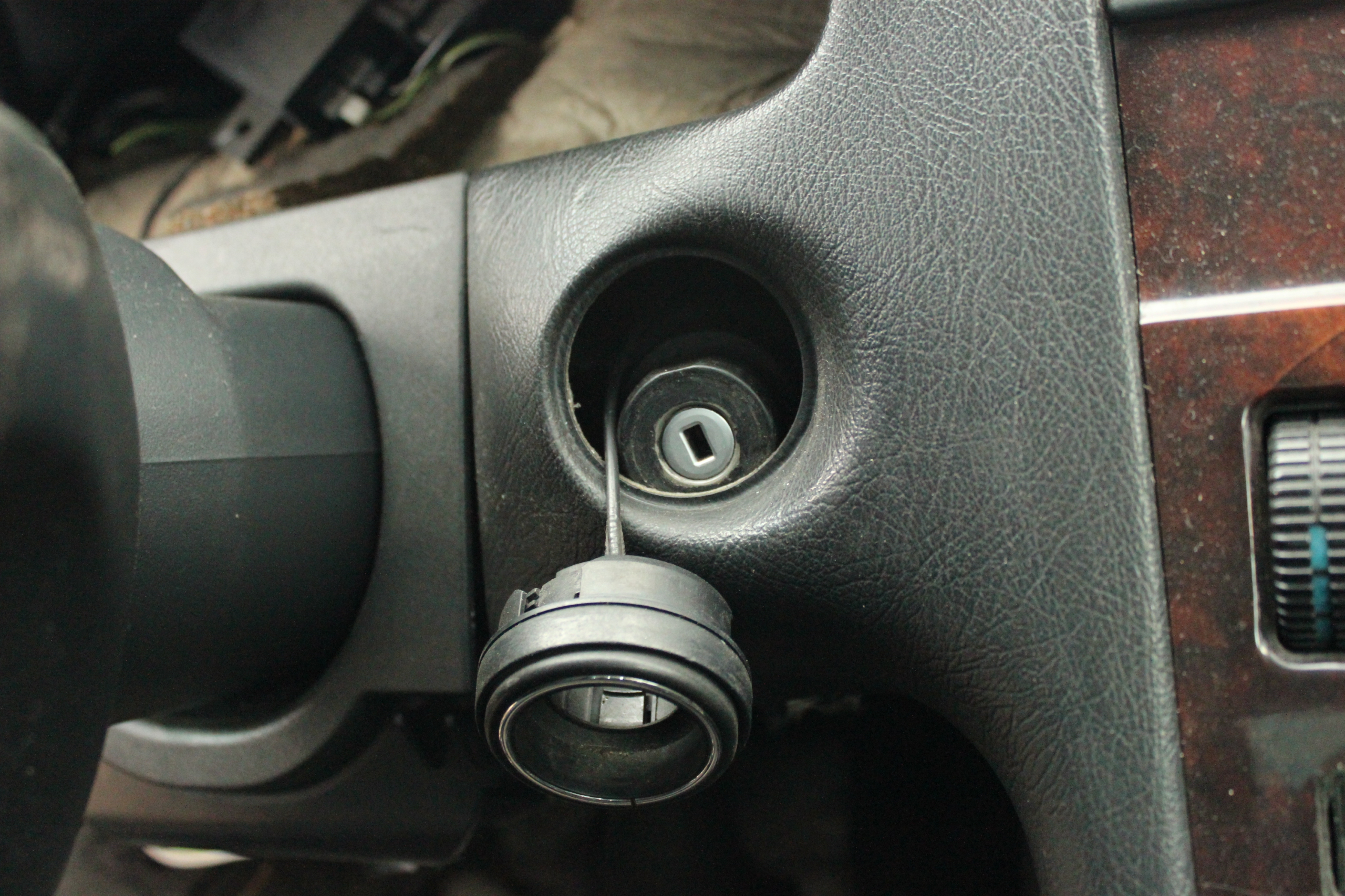 Immobiliser w kluczyku samochodowym